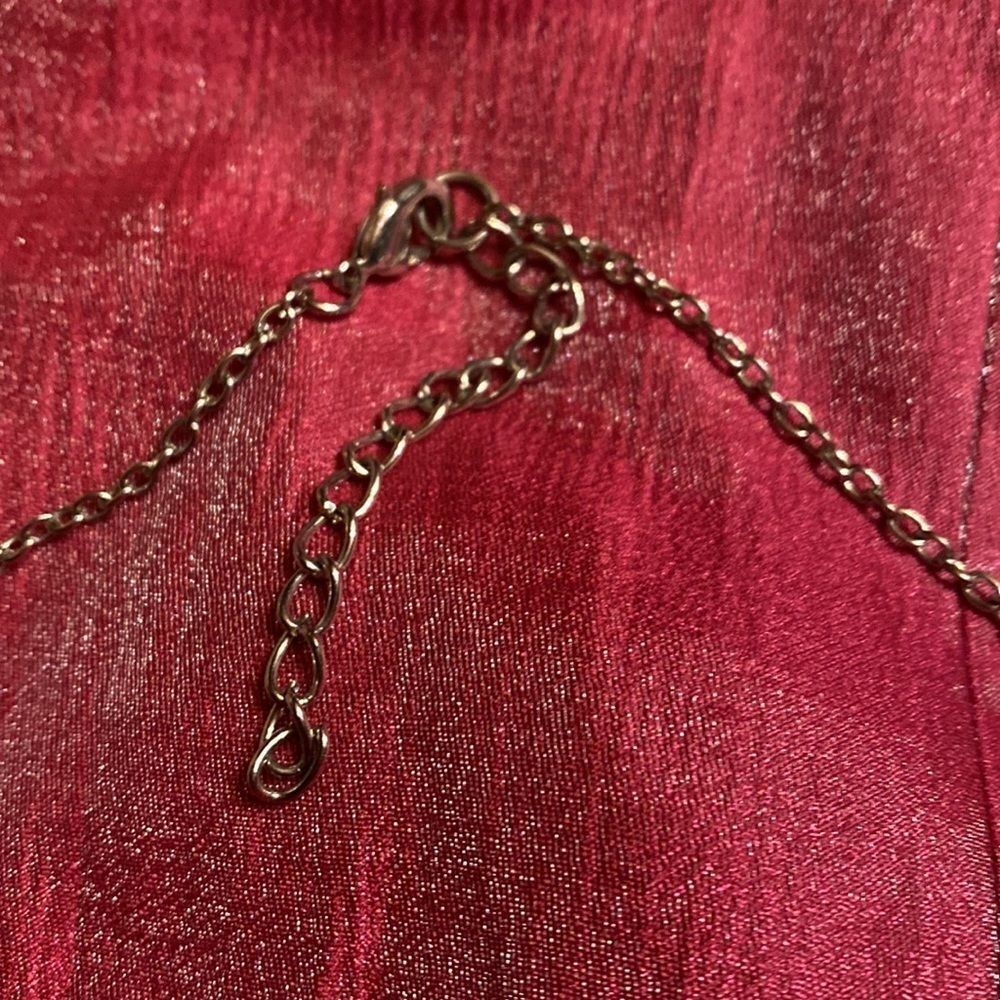 3 Floral Cluster 15” Neckalce - Picture 3 of 4
